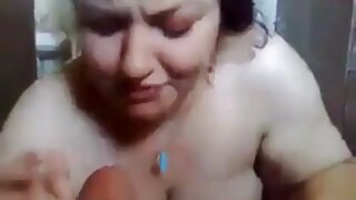 एका मित्राला दोन सुंदर गरम मैत्रिणी एकमेकांना मांजर चाटण्याचा आनंद मिळतो 69 शैली