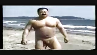 Busty श्यामला सर्व शक्य पोझिशन्स मध्ये fucked नाही