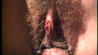 व्होरिश आशियाई टूटीला तिच्या केसाळ योनीला काउगर्लच्या पोझमध्ये आदळण्यात आनंद होतो. त्याच वेळी लांब हाताने तिचा माणूस गाजर सह तिच्या गुद्द्वार प्रसन्न. ऑल ऑफ Gfs पॉर्न व्हिडिओमध्ये त्या गलिच्छ आशियाई संभोग पहा!